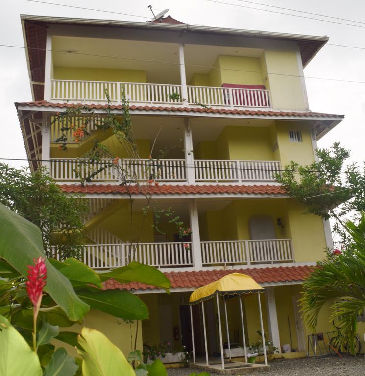 Jardines Vista Del Mar Condos Bocas del Toro Room photo